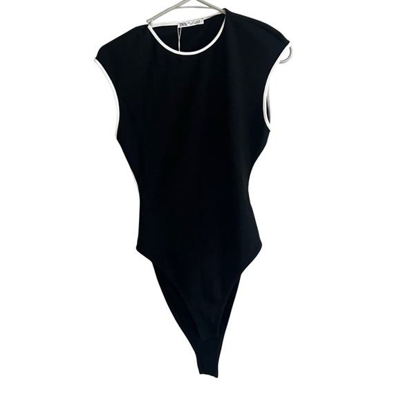 NEW Zara Bodysuit Black White Trim Short Sleeve Backless Women's Size Large - Picture 1 of 6